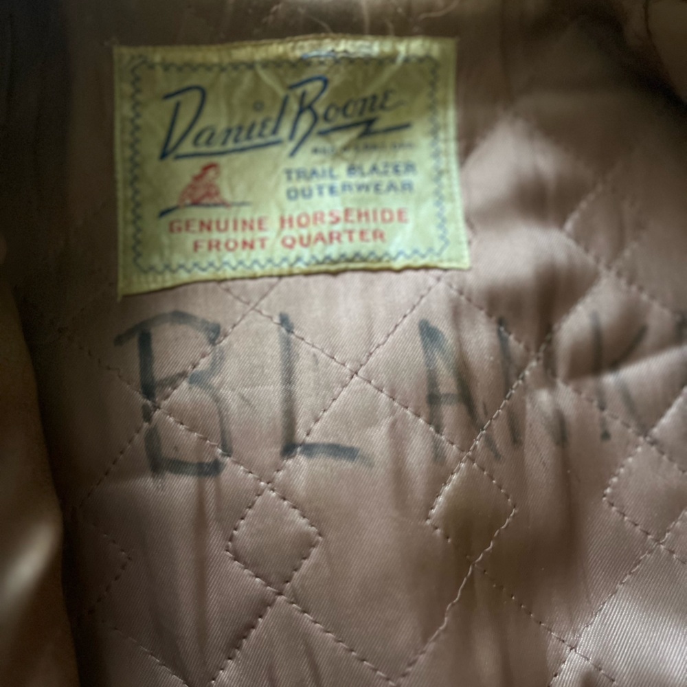 Vintage Men's Dark Brown Leather motorcycle Jacket, size S. - Picture 9 of 10